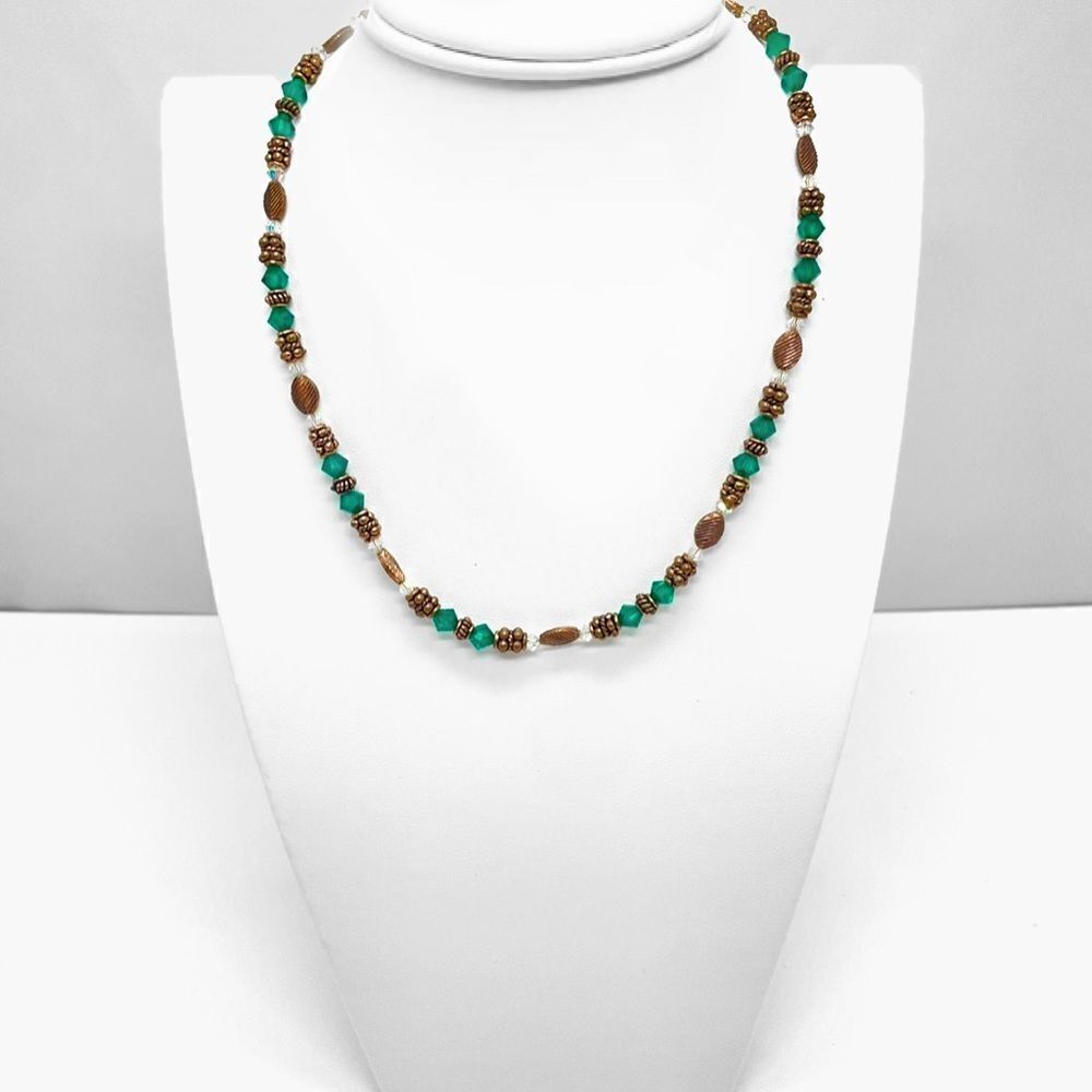 🍍3/$15🍍 Bronzed Crystal Bead Necklace